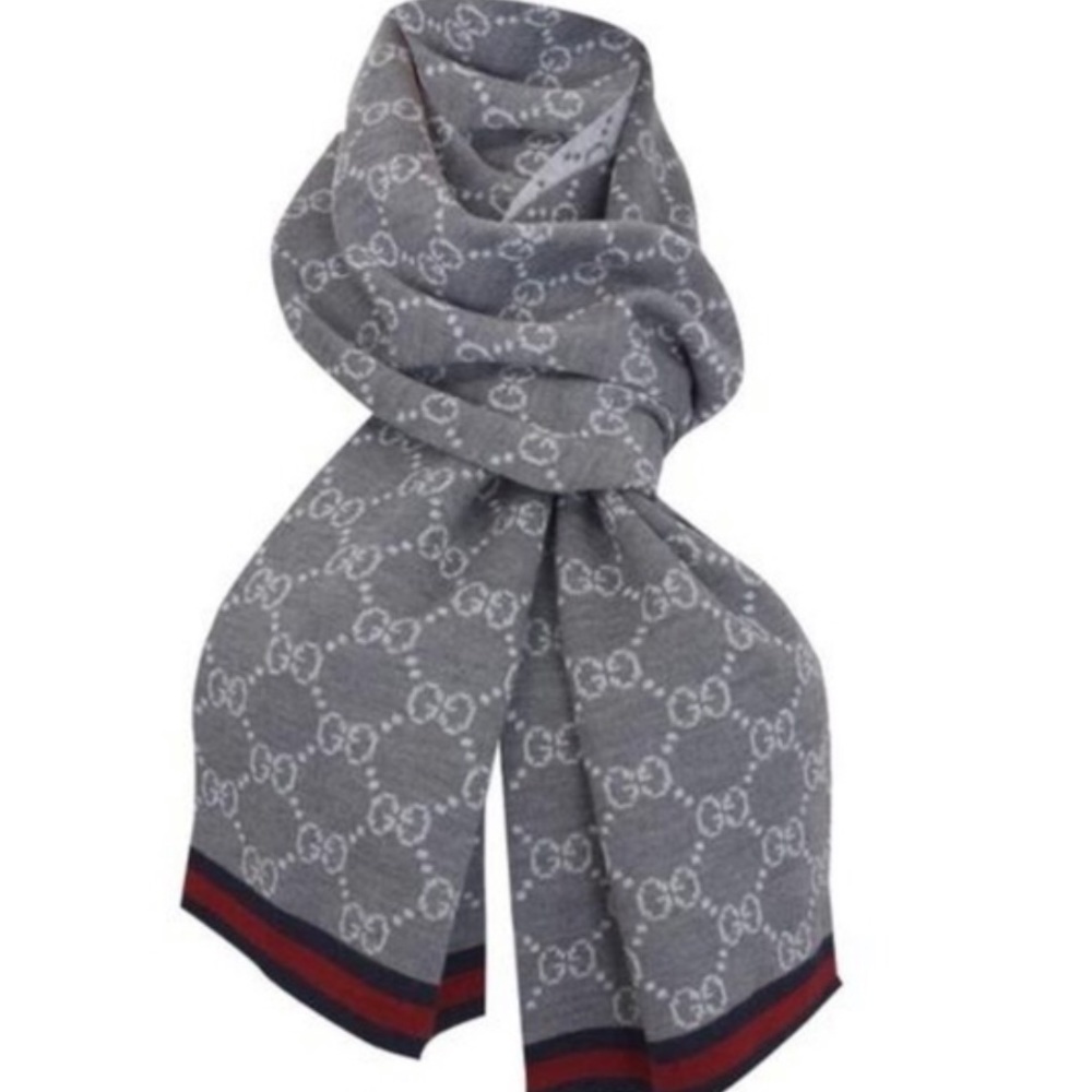 NWT Gucci Solange Tricot Scarf